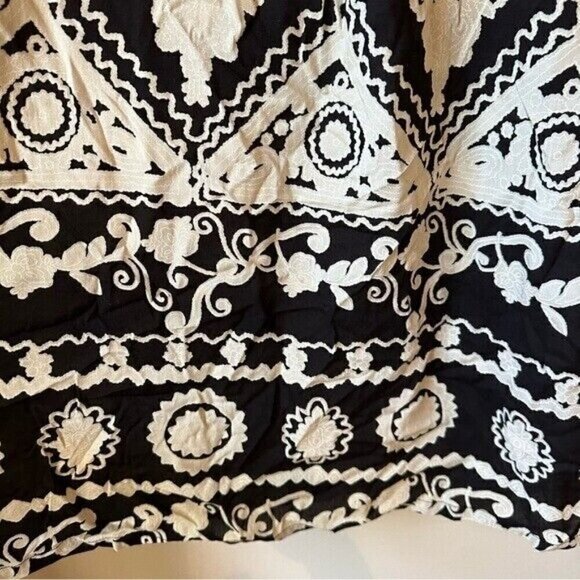 Umgee Black & Cream Print Scoop Neck Short Sleeve Tunic Top Size Medium - Picture 5 of 8